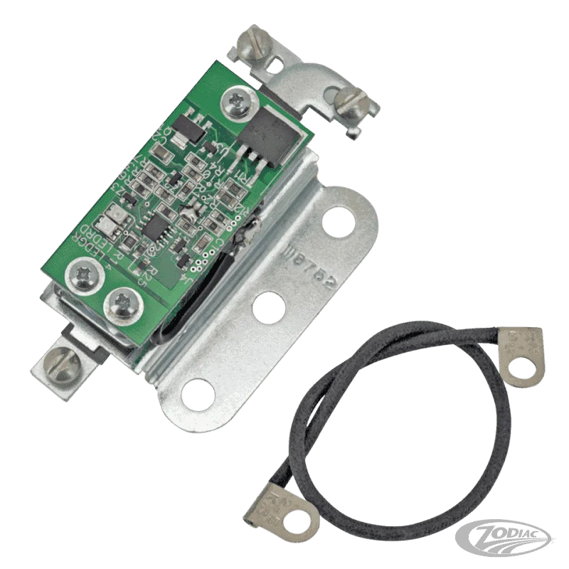 COMBINAZIONE REGOLATORE ELETTRONICO E RELÈ LUCI SPIA