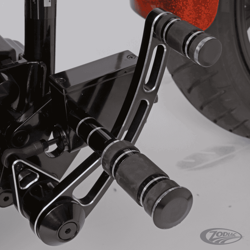 COMANDI AVANZATI IN ALLUMINIO BILLET CROMATO PER SOFTAIL E FX E FL A 4 MARCE