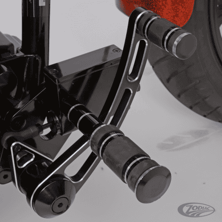 COMANDI AVANZATI IN ALLUMINIO BILLET CROMATO PER SOFTAIL E FX E FL A 4 MARCE