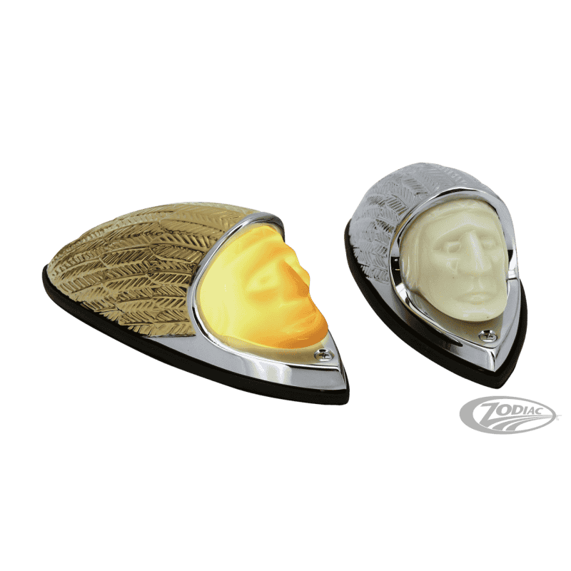 ORNAMENTO ILLUMINABILE DA PARAFANGO CON TESTA D'INDIANO