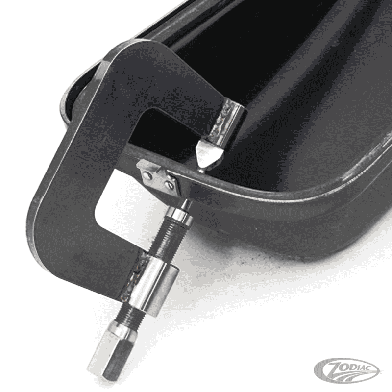 RIVETTARICE PER CHIUSURE E CERNIERE PER BORSE RIGIDE E TOUR PAK