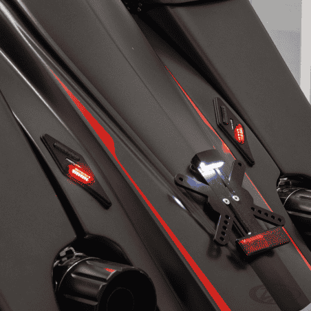 LUCI POSTERIORI SQUADRATE A FILO TOMMY & SONS